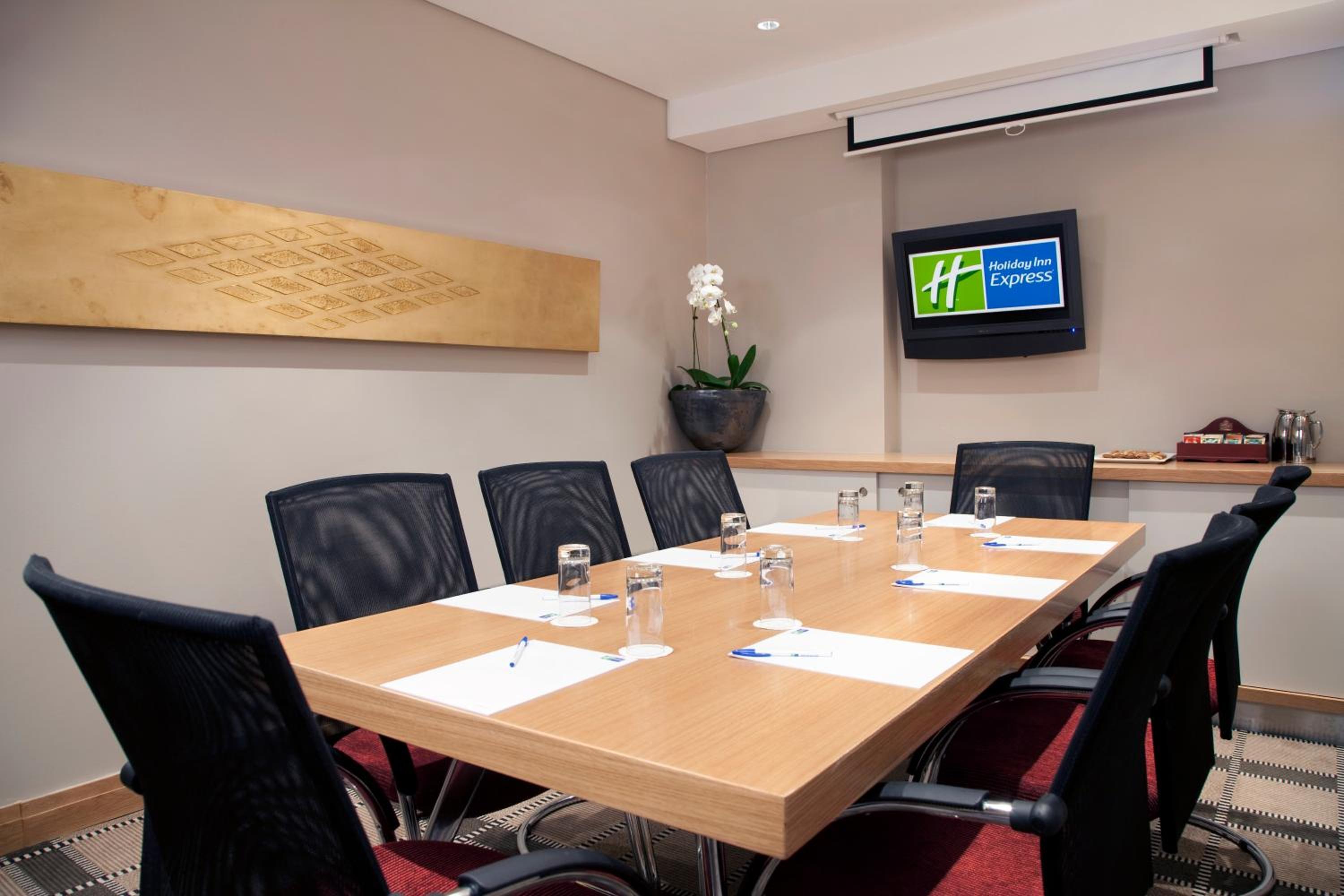 Holiday Inn Express Cape Town City Centre by IHG
