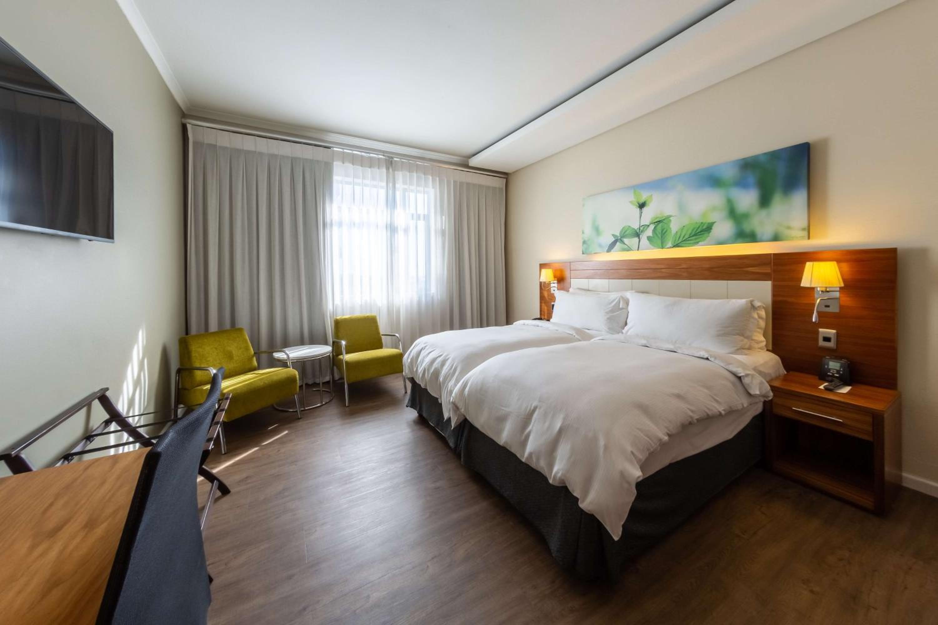 DoubleTree by Hilton Cape Town Upper Eastside