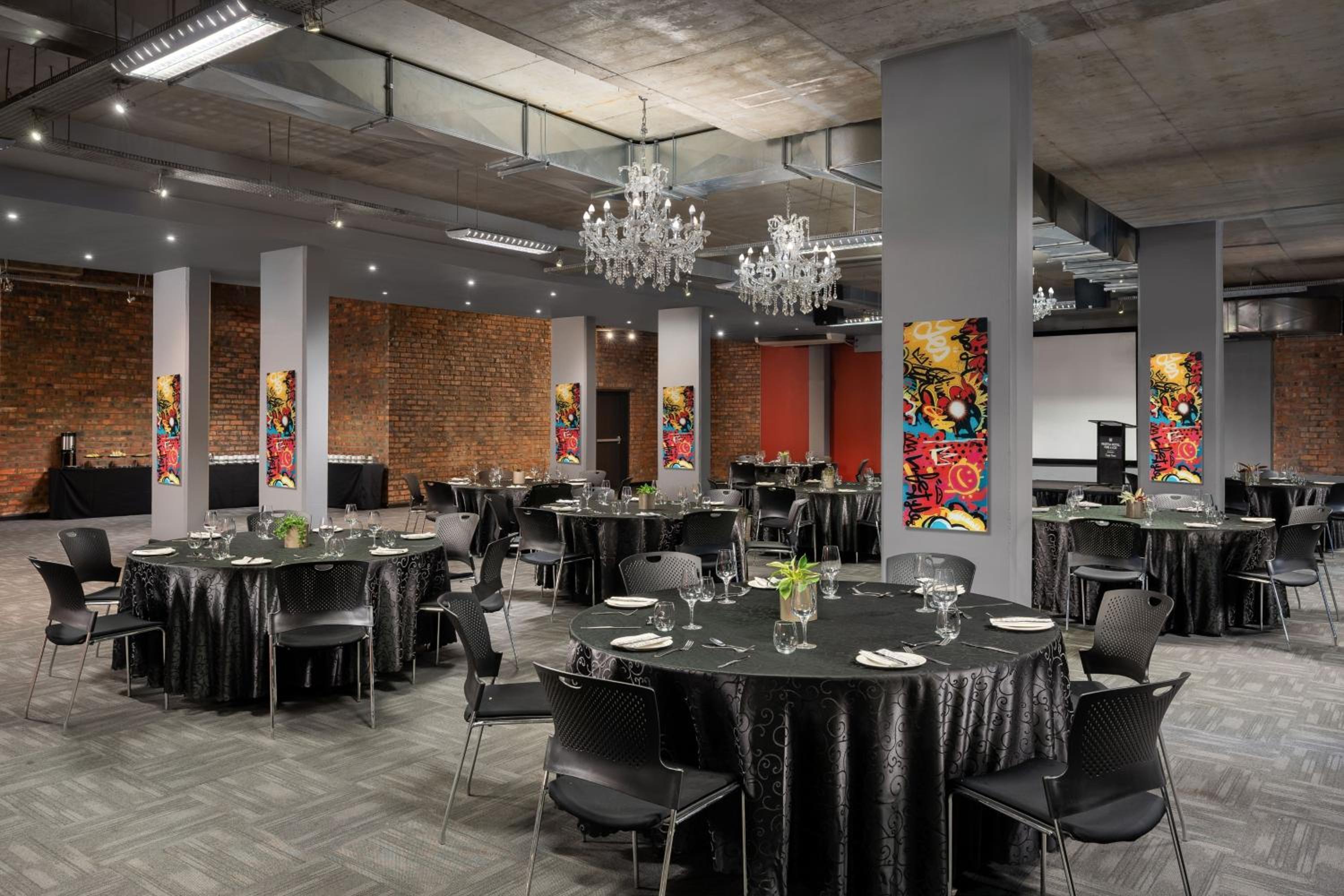 Protea Hotel Fire & Ice by Marriott Cape Town