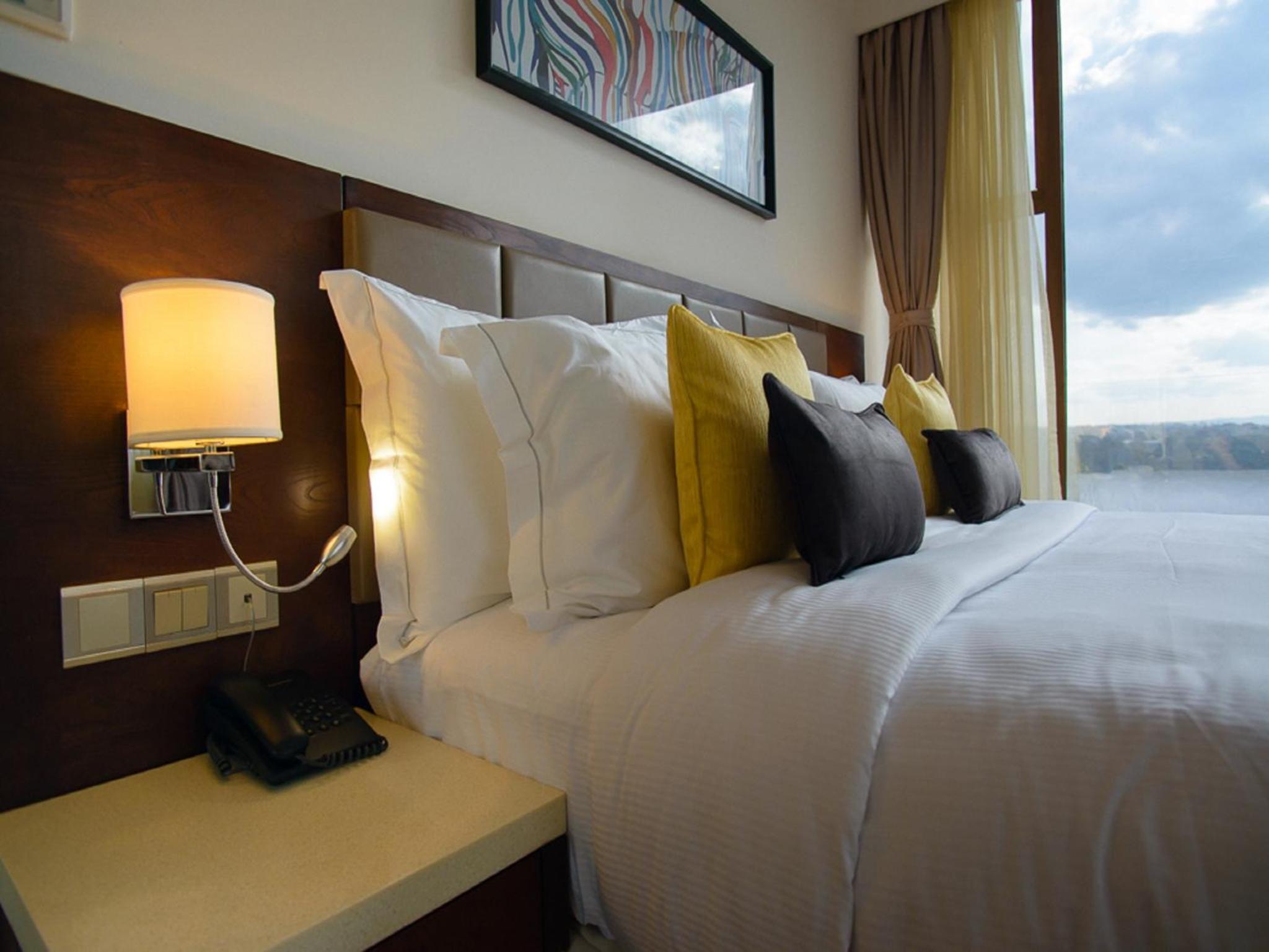 The Concord Hotel & Suites