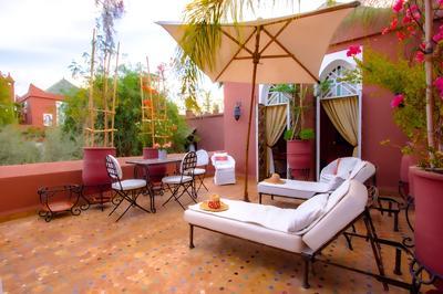 Riad Kaiss by Anika