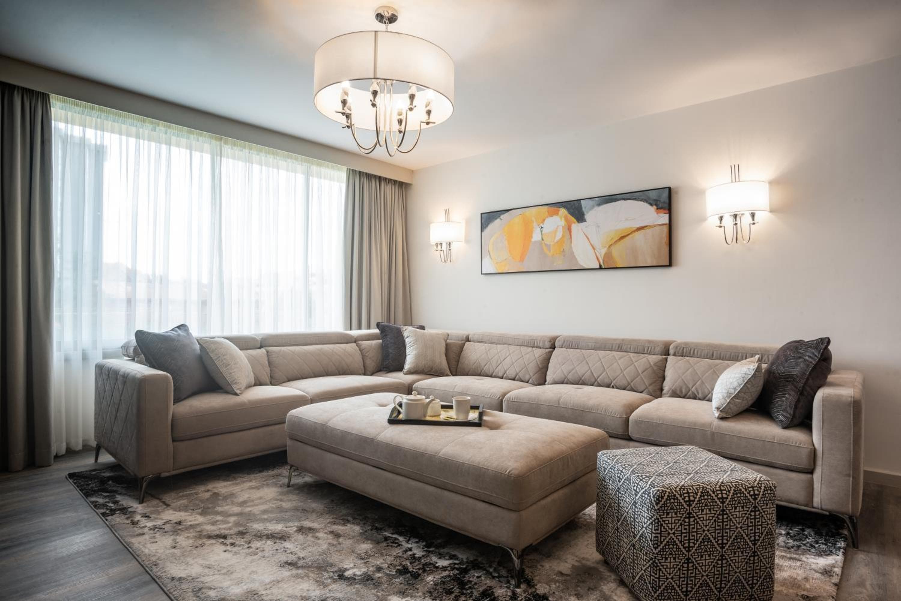 Yaya Hotel & Apartments