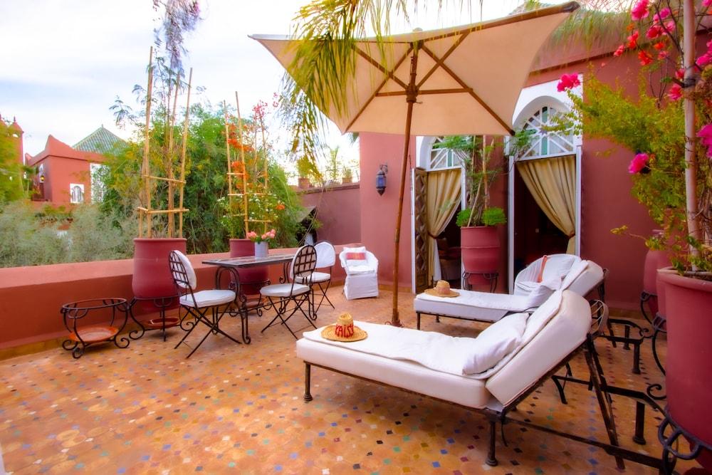 Riad Kaiss by Anika