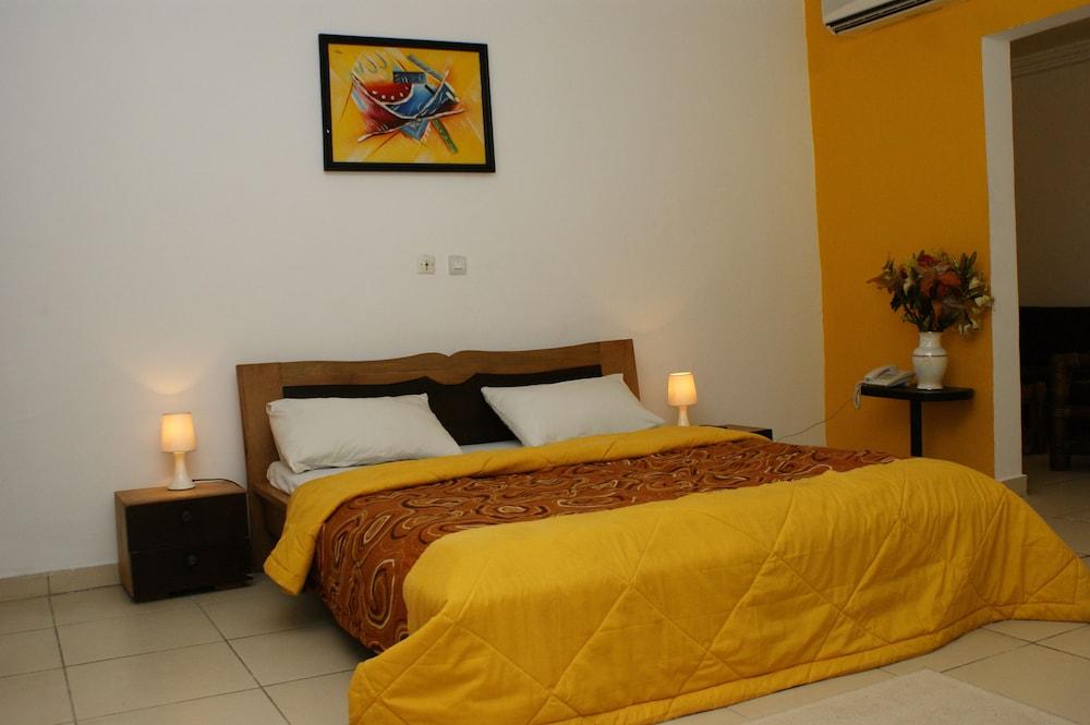 Sun Set Hotel